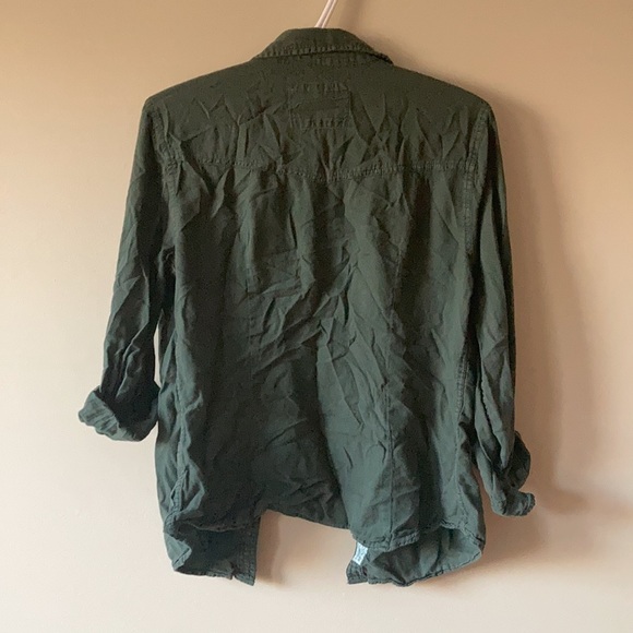 Green button up - Picture 2 of 2